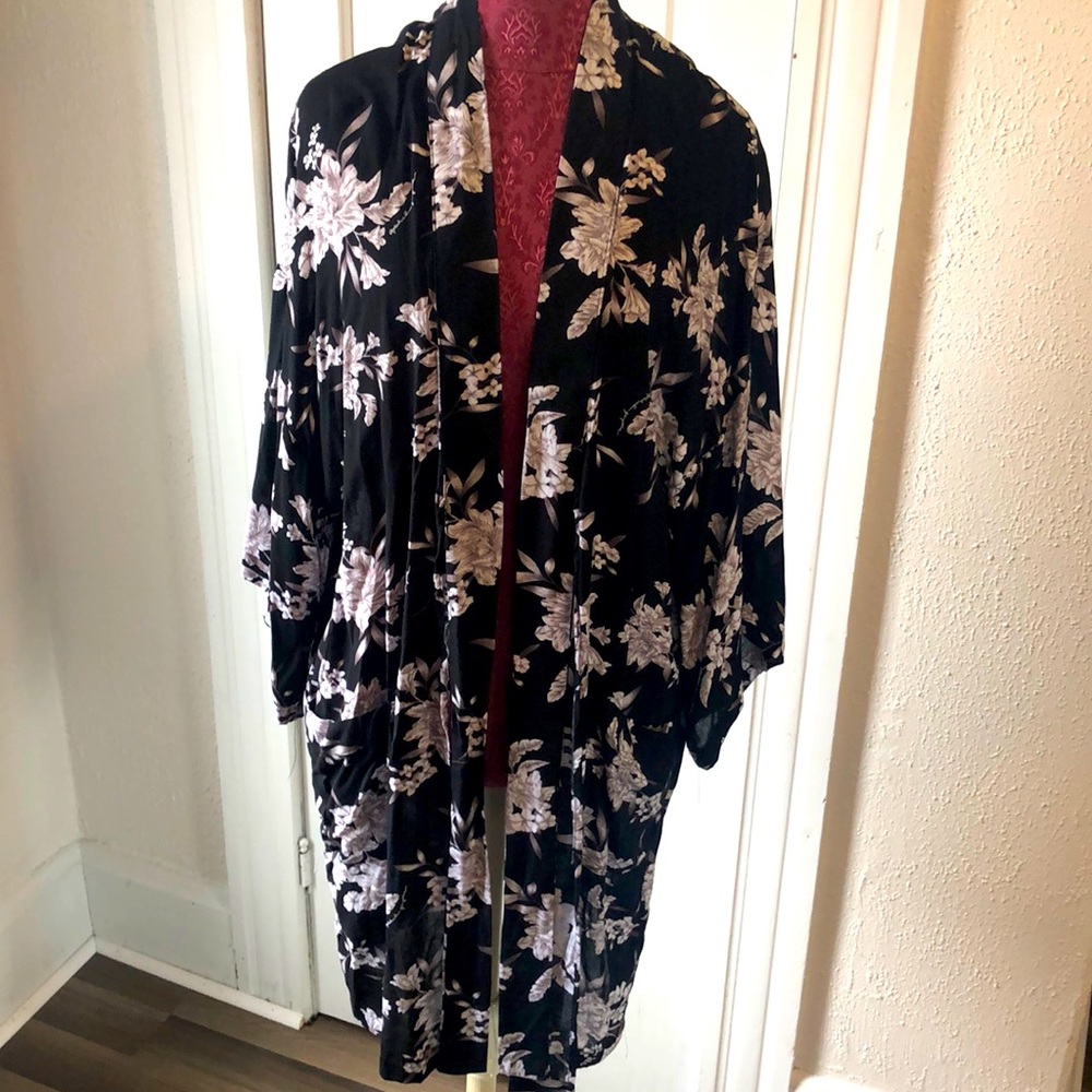 Spiritual Gangster Maya Kimono